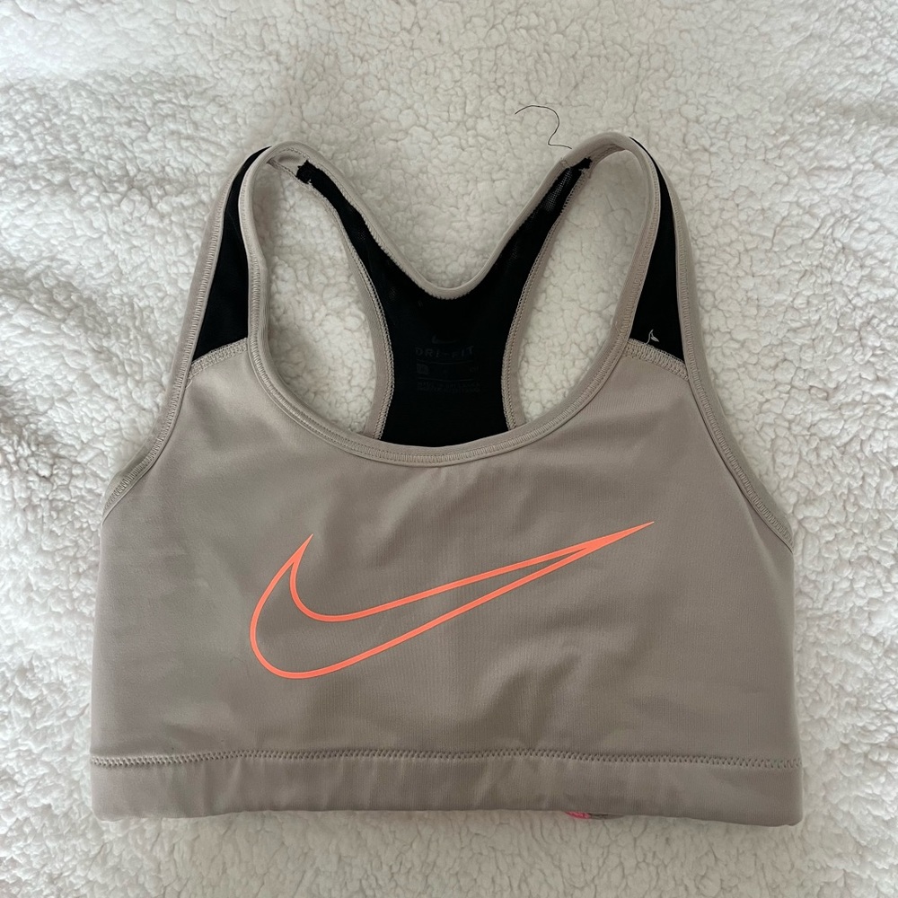 nike sports bra